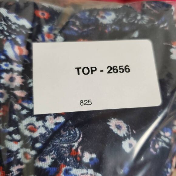 Maurices 24/7 Women’s Navy Floral Print Halter Maxi Dress Size Medium - Picture 8 of 8